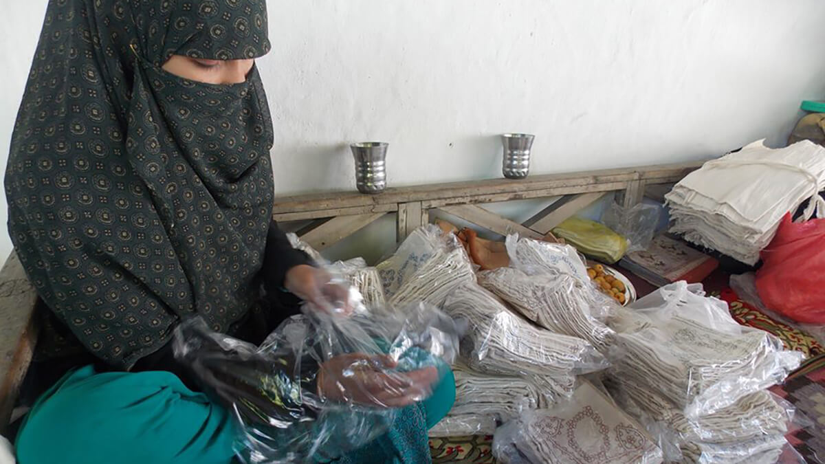 Stitch by Stitch: How a Young Woman is Reshaping Conservation in Pakistan